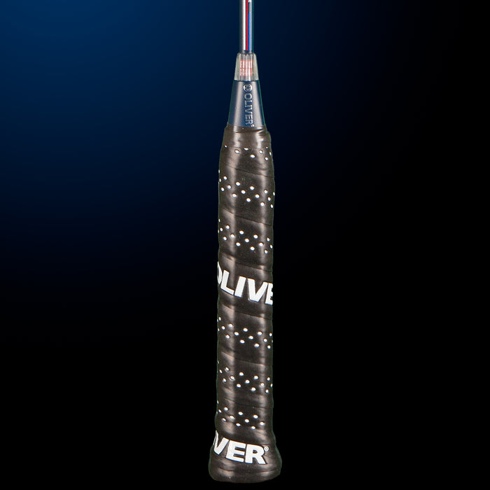 Oliver Badmintonschläger Modell Delta 10, schwarzer Griff vor einem dunklen blauen Hintergrund