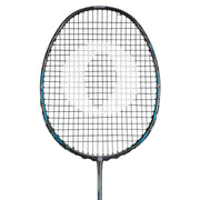 Oliver Badmintonschläger Modell Dual Tec Lite, schwarzer Schläger mit blauem Design vor einem weißen Hintergrund