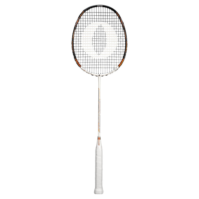Oliver Badmintonschläger Modell Energetic K7, weiß-schwarzer Schläger mit bronzefarbenem Design und weißem Griff vor einem weißen Hintergrund