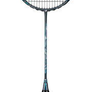 Oliver Badmintonschläger Modell Microtec 12, blau-schwarzer Schaft vor einem weißen Hintergrund