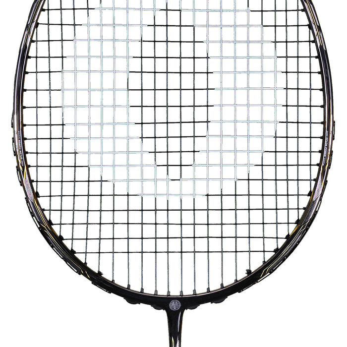 OLIVER Badmintonschläger Modell Entrex 80, silber-goldfarbener Badmintonkopf vor einem weißen Hintergrund
