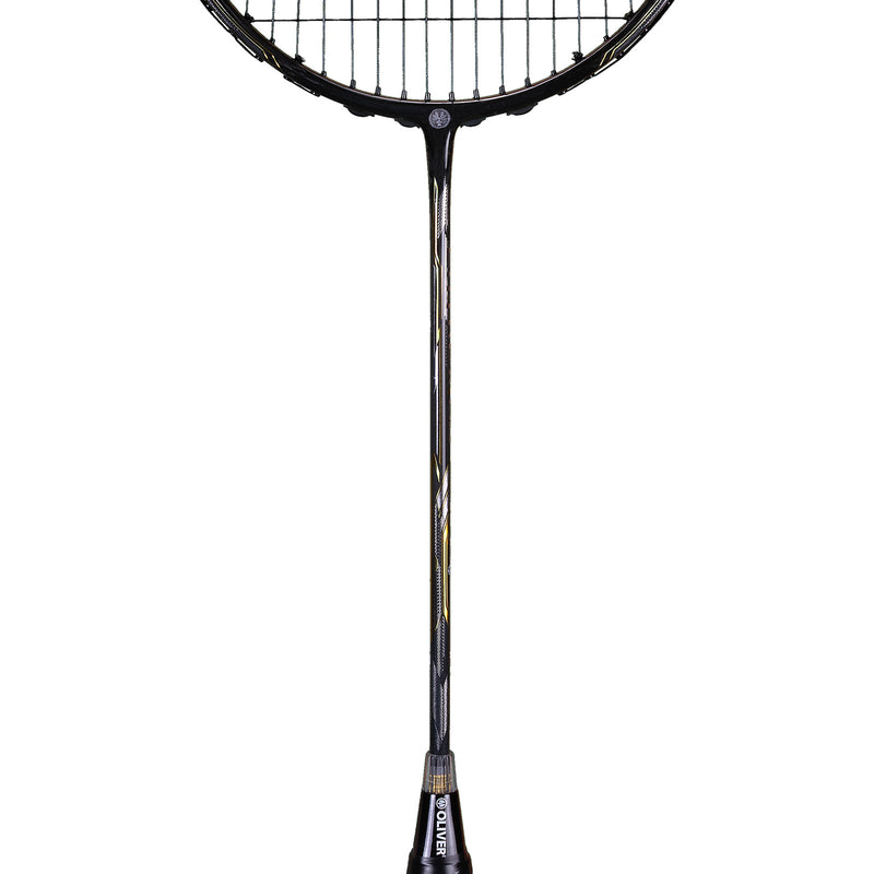 OLIVER Badmintonschläger Modell Entrex 80, silber-goldfarbener Badmintonrahmen mit schwarzem Griffband vor einem weißen Hintergrund