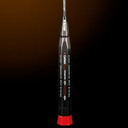 Oliver Badmintonschläger Modell Extreme 69 power, dunkelgrauer Griff vor einem dunklen braunen Hintergrund