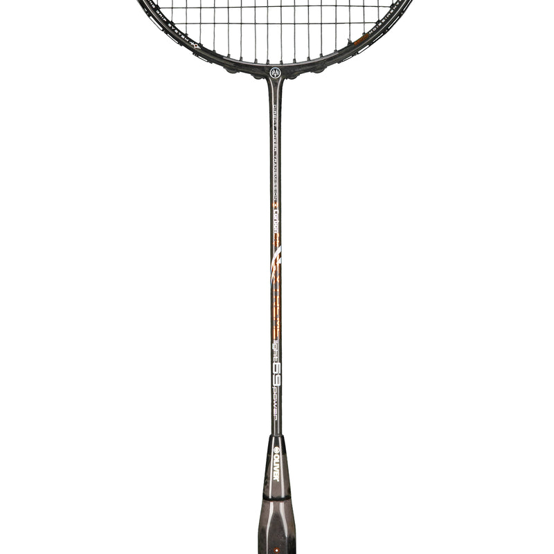 Oliver Badmintonschläger Modell Extreme 69 power, grauer Schläger mit braunem Design und dunkelgrauem Griff vor einem weißen Hintergrund