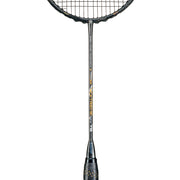 Oliver Badmintonschläger Modell Extreme 75, schwarzer Schläger mit schwarzem Griff vor einem weißen Hintergrund