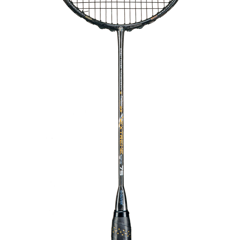 Oliver Badmintonschläger Modell Extreme 75, schwarzer Schläger mit schwarzem Griff vor einem weißen Hintergrund