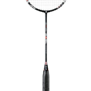 Oliver Badmintonschläger Modell Flexter PC, schwarzer Schläger mit silbernem und braunem Design und schwarzem Griff vor einem weißen Hintergrund