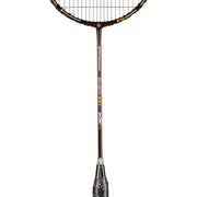 Oliver Badmintonschläger Modell Omex 910, schwarzer Schläger mit goldenem Design und schwarzem Griff vor einem weißen Hintergrund