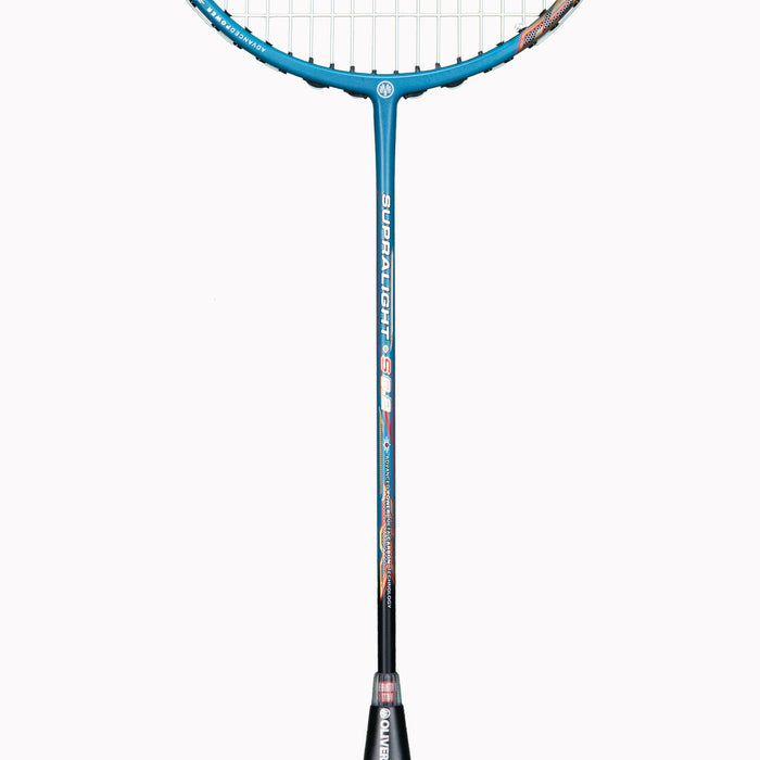 OLIVER Badmintonschläger Modell Supralight S6.2, Rahmenkonstruktion vor einem dunklen Hintergrund