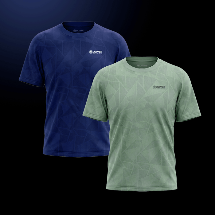 Marine-blaues und oliv-grünes, gemustertes Sport T-Shirt mit Logo von OLIVER auf dunklem Hintergrund