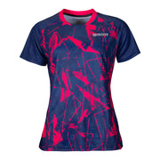 OLIVER Verona Lady-Shirt in blau-pink mit dezentem OLIVER-Logo auf weißem Hintergrund