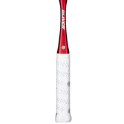 Oliver Squashschläger Modell Apex 520, weißer Griff vor einem weißen Hintergrund