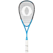 Oliver Squashschläger Modell Apex 720, blau/schwarzer Schläger mit weißem Griff vor einem weißen Hintergrund