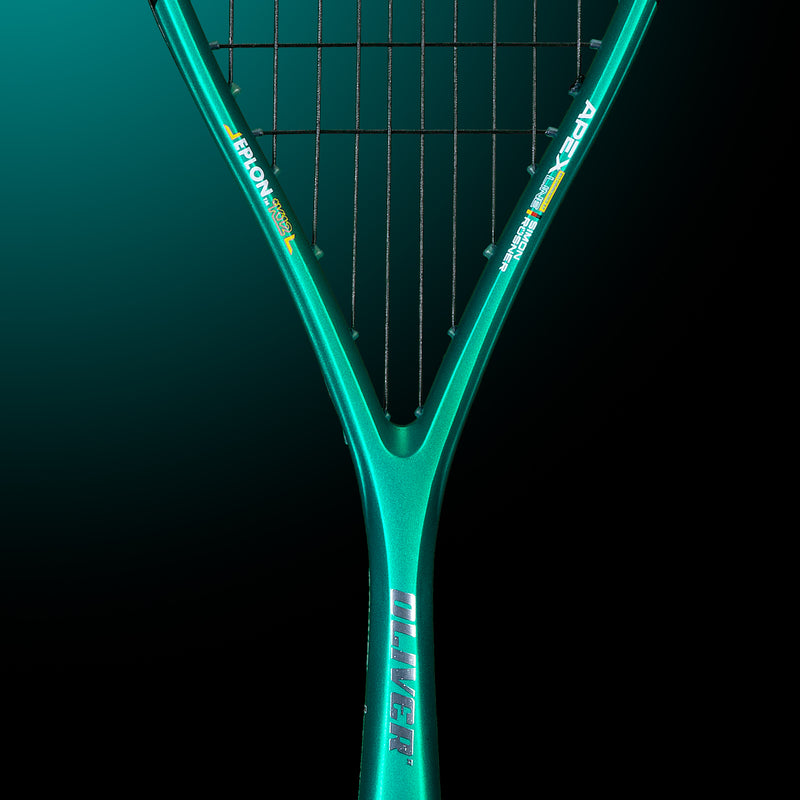 Oliver Squashschläger Modell Apex 920, mintgrüner Schläger vor einem dunklen grün-blauem Hintergrund
