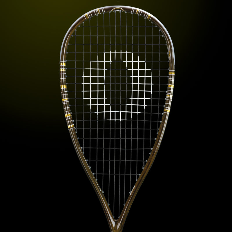 Oliver Squashschläger Modell Orc-A Supralight, schwarzer Schläger vor einem dunklen grünen Hintergrund