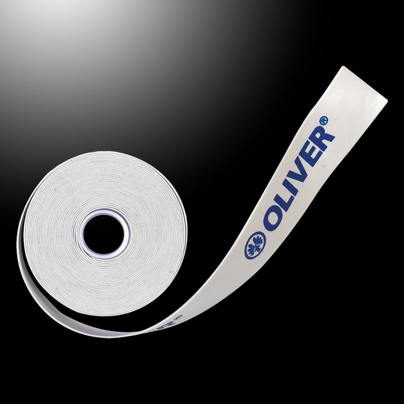 OLIVER Protection Tape, weiß, aufgerollt, mit OLIVER-Logo, ideal zum Knie Tapen und für sportliche Stabilität