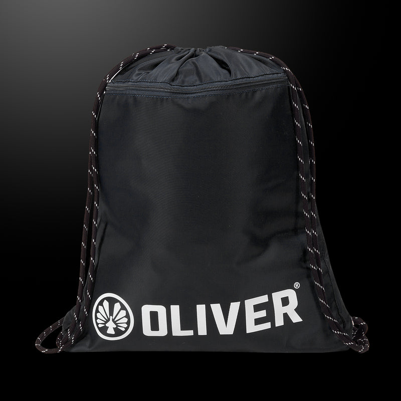 Schwarzer OLIVER Gym-Sack mit weißem Logo und Kordelzug, ideal für den Transport von Sportausrüstung