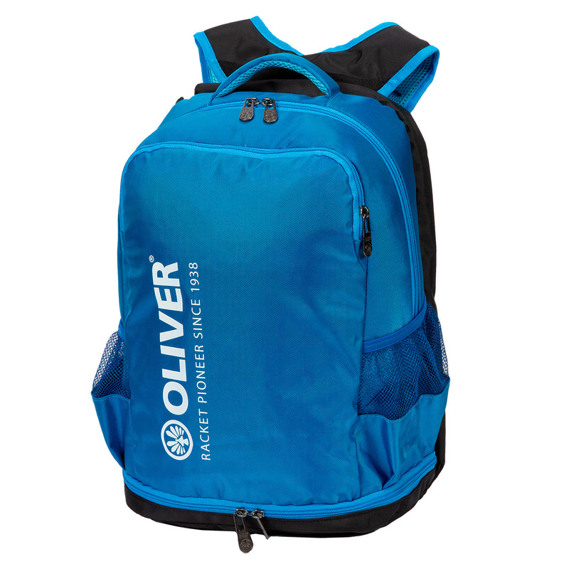 OLIVER Sportrucksack in blau mit weißem Logo auf weißem Hintergrund, Frontalansicht